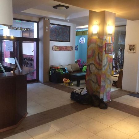 Stenata Huge Ski To Door Apartment بامبوروفو المظهر الخارجي الصورة