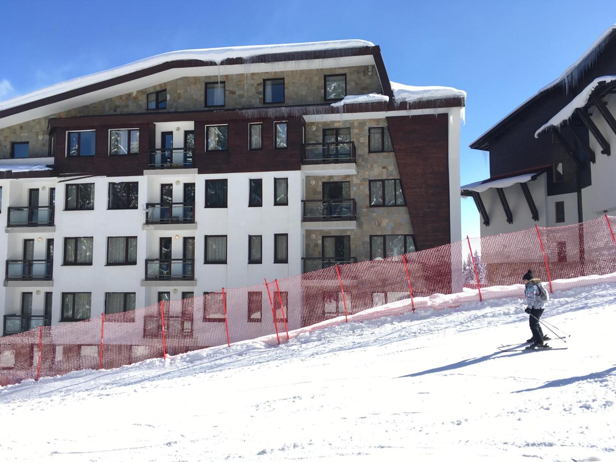 Stenata Huge Ski To Door Apartment بامبوروفو المظهر الخارجي الصورة